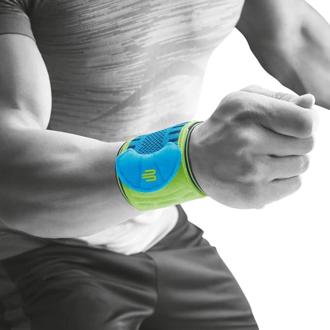 Bauerfeind Sports Wrist Strap - German Engineered Wrist Compression Support for Weightlifting, Crossfit, Tennis, Lifting - Adjustable Tightness Brace with 3D Airknit Fabric - 1 Per Box