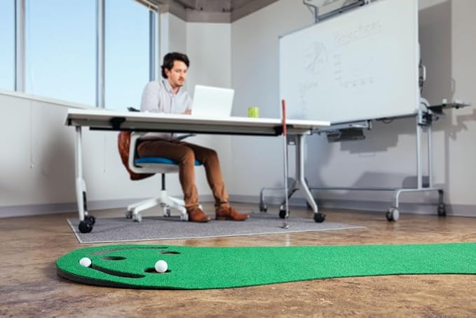 PUTT-A-Bout Par Three Golf Putting Green (3' x 9')
