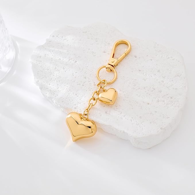Gold Charm Heart Keychain for Women Bagchain Gold Fashion Keychains Accessories