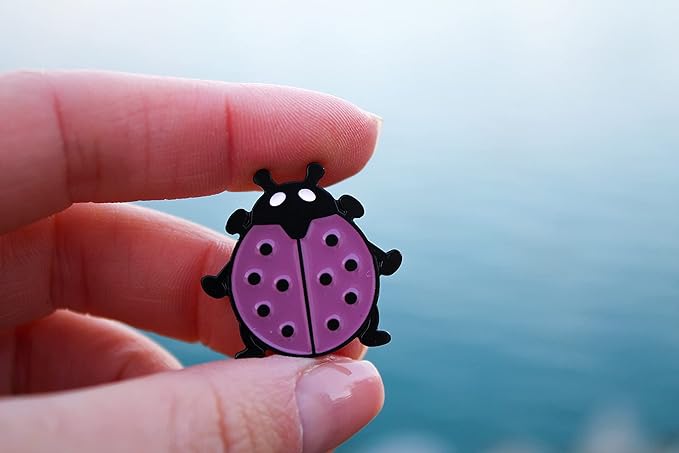 Mulligan Hooligan Golf Ball Marker + Magnetic Hat Clip, Funny and Unique Golf Gift, Premium Quality, The Perfect for Your Favorite Golfer, Golf Accessories for Any Occasions