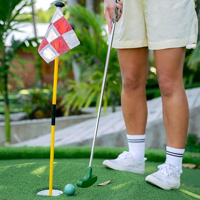 YARNOW Golfing Training Flag for Practice Court Checkered Red and White Golf Pin Flag Portable and Reusable Putting Flagstick for Skill Improvement
