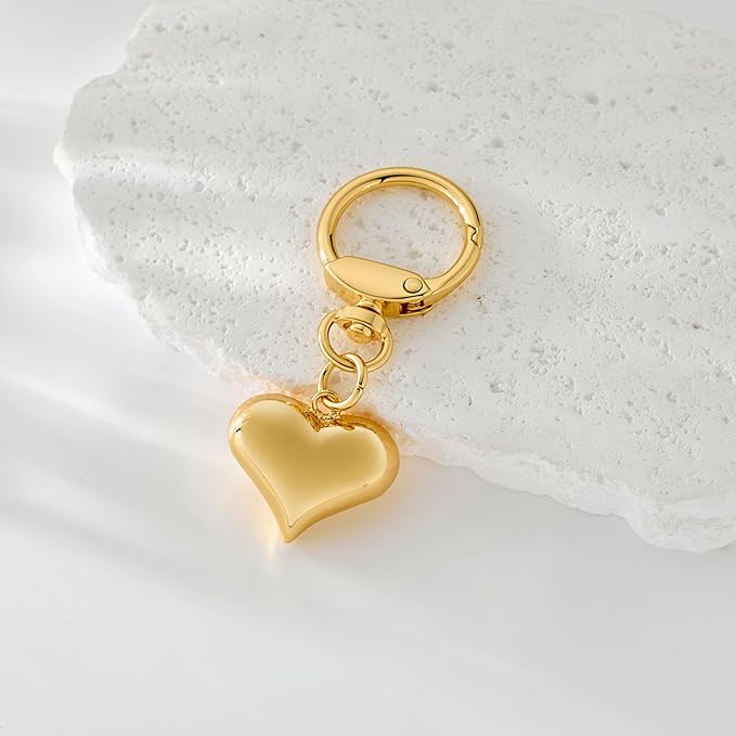 Gold Charm Heart Keychain for Women Bagchain Gold Fashion Keychains Accessories