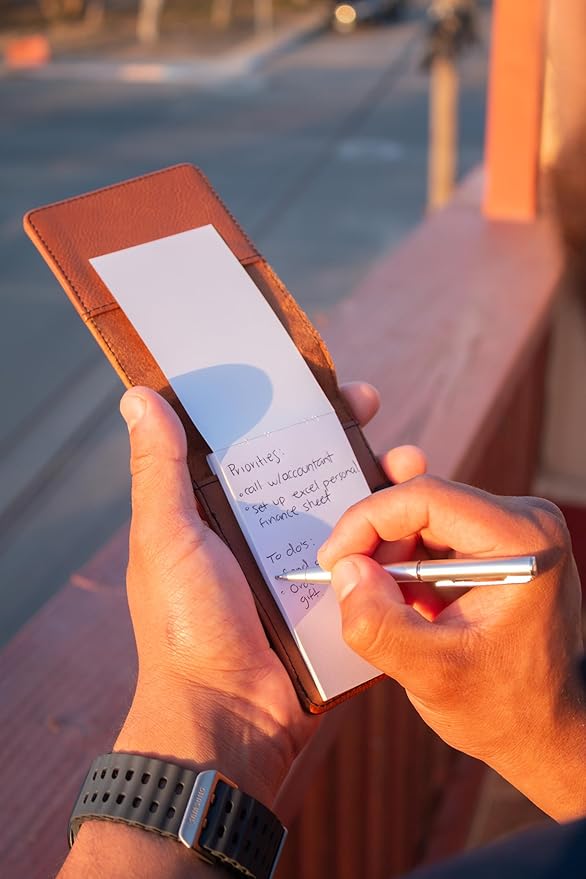 LaserGram Mini Padfolio with Notepad and Pen, Golfer Golfing, Personalized Engraving Included (Black with Gold)