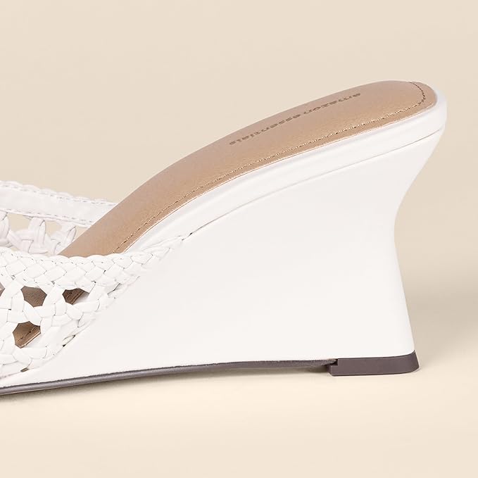 Amazon Essentials Women's Wedge Sandals