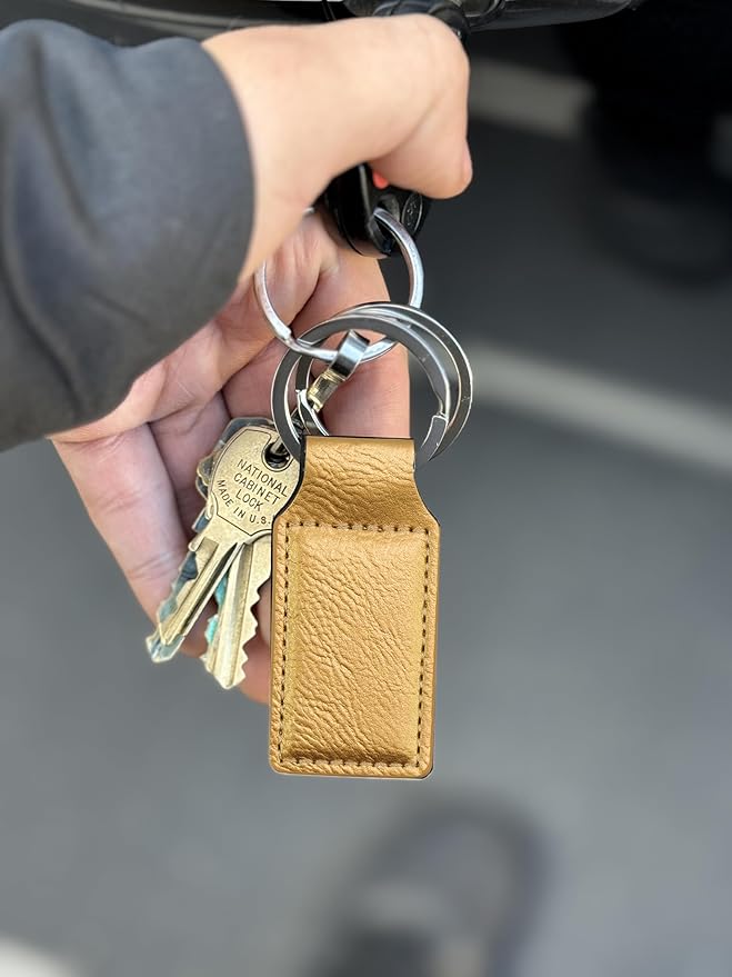 LaserGram Rectangle Keychain, Golfer Golfing, Personalized Engraving Included