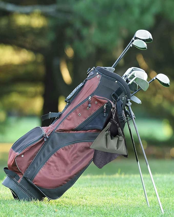 Golf Club and Ball Cleaning Pouch with Attached Towel, Waterproof Cleaning Bag for Cleaning Club Grooves, can Store Water, Detachable Clip