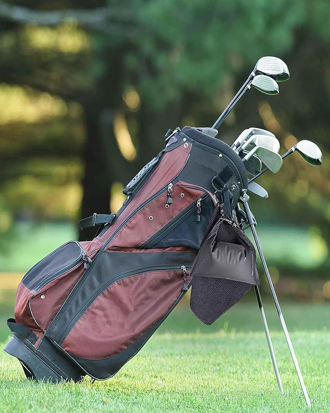 Golf Club and Ball Cleaning Pouch with Attached Towel, Waterproof Cleaning Bag for Cleaning Club Grooves, can Store Water, Detachable Clip
