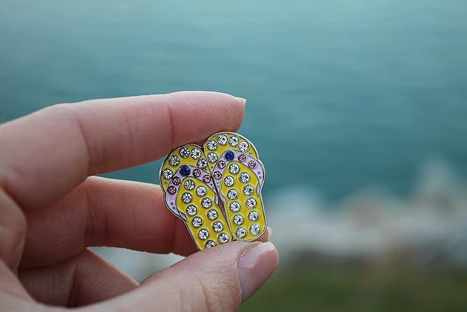 Mulligan Hooligan Golf Ball Marker + Magnetic Hat Clip, Funny and Unique Golf Gift, Premium Quality, The Perfect for Your Favorite Golfer, Golf Accessories for Any Occasions