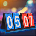 APORO Portable Table Top Scoreboard Flipper, Multi Sports Score Flip Scoreboard