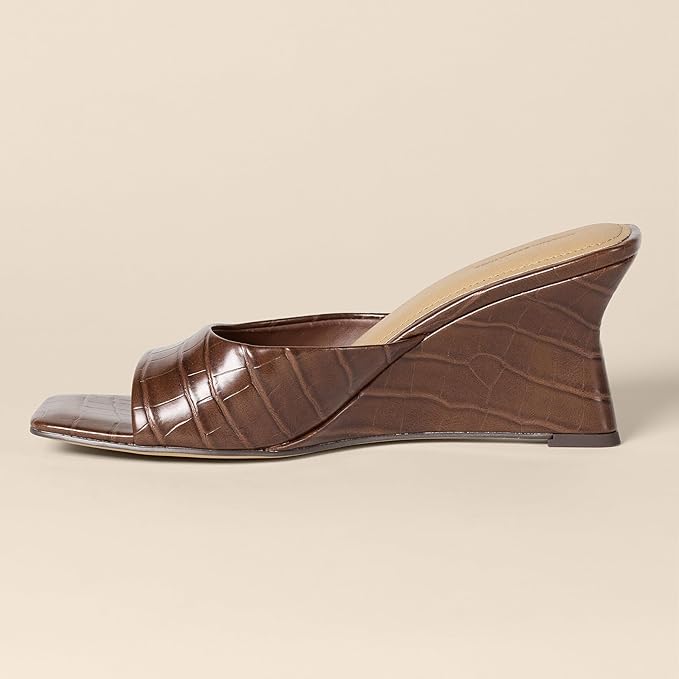 Amazon Essentials Women's Wedge Sandals