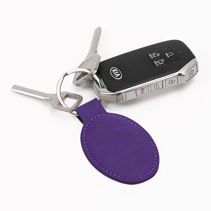 LaserGram Oval Keychain, Golfer Golfing, Personalized Engraving Included (Dark Purple)