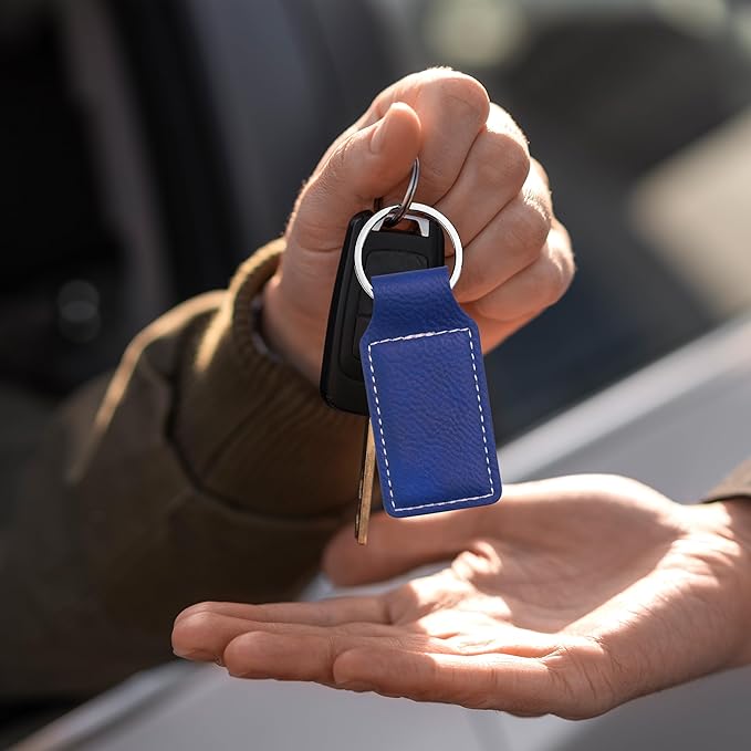 LaserGram Rectangle Keychain, Golfer Golfing, Personalized Engraving Included