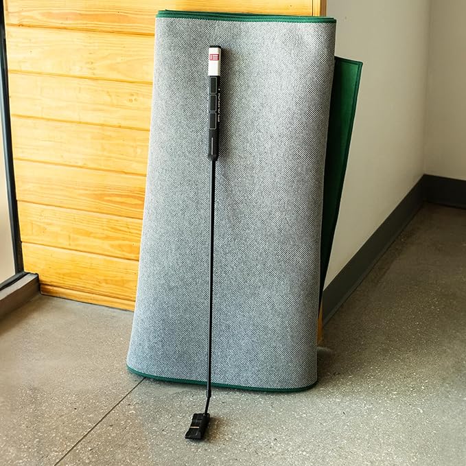 SIG LITE Putting Green - Professional-Grade, Indoor Practice Putting Mat - Realistic Feel - Easy Storage