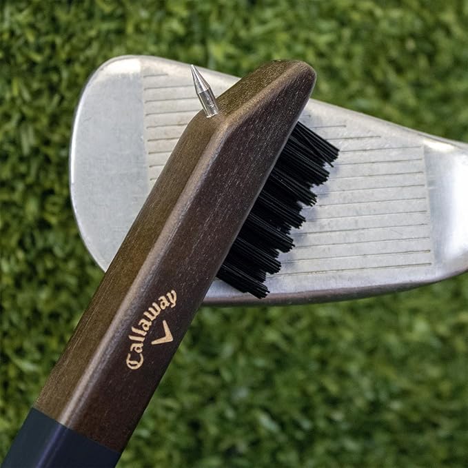 Callaway Heritage Golf Accessories Kit - Features a Premium Club Brush, valuables Pouch, tees and a Gold and Silver Metal Golf Ball Marker