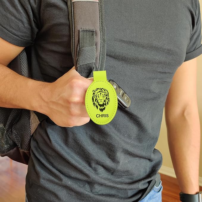 LaserGram Oval Keychain, Golfer Golfing, Personalized Engraving Included (Neon Green)
