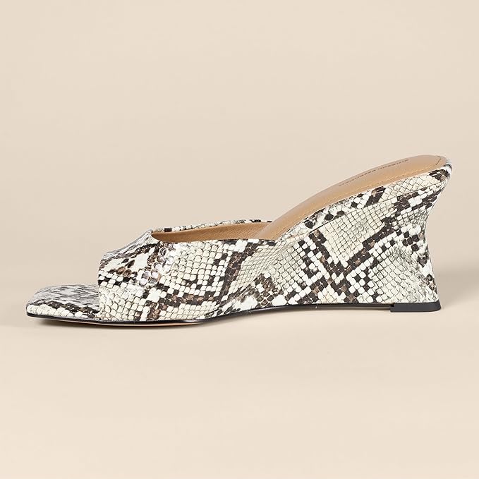 Amazon Essentials Women's Wedge Sandals