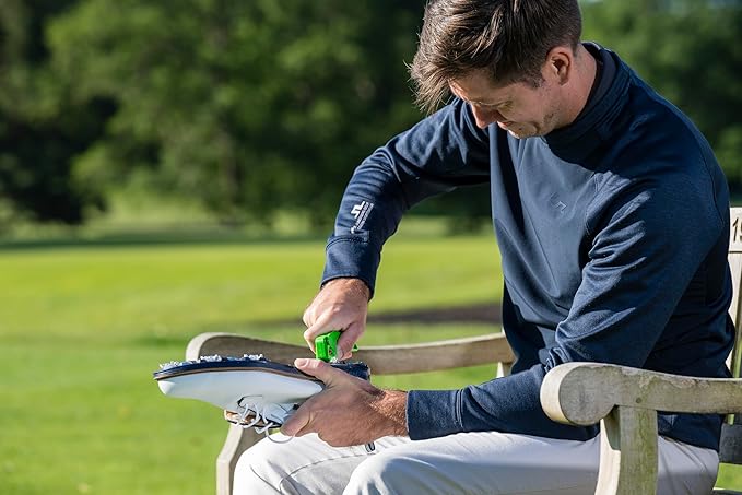 Softspikes XTractor Wrench Kit - Remove and Replace Even The Most Stubborn Golf Spikes