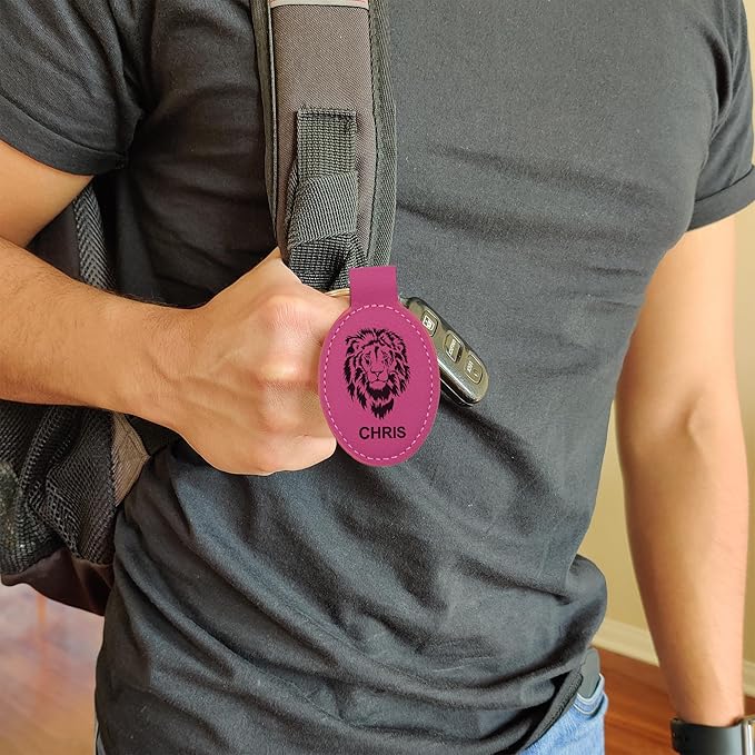 LaserGram Oval Keychain, Golfer Golfing, Personalized Engraving Included (Hot Pink)
